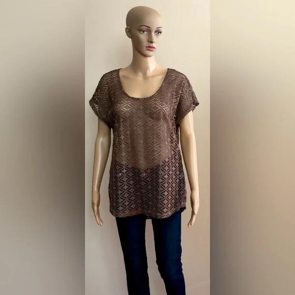 Vanity - Picture 1 of 3